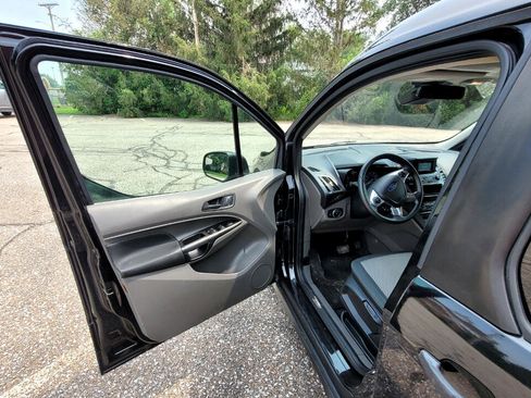 Used 2021 Ford Transit Connect XL image 11