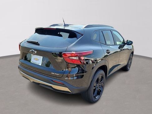New 2026 Chevrolet Trax ACTIV FWD image 4