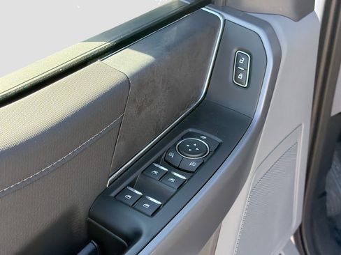 Used 2025 Ford F150 XLT w/ Equipment Group 301A Standard image 19