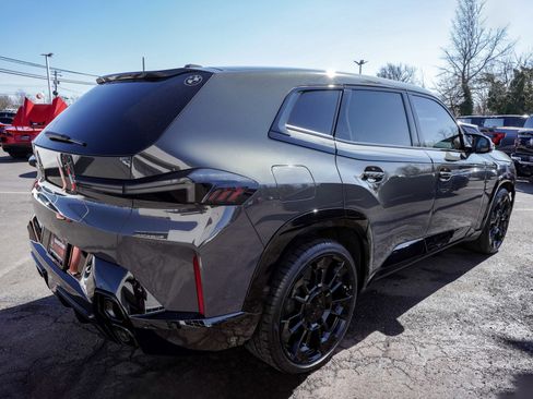 Used 2025 BMW XM image 6