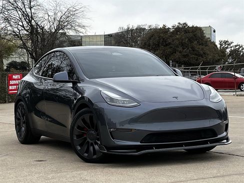 Used 2022 Tesla Model Y Performance image 2