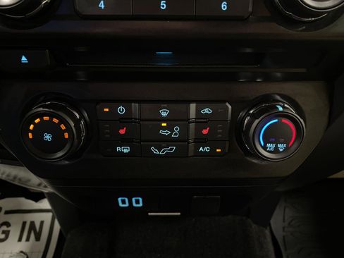 Used 2016 Ford F150 XLT w/ Equipment Group 302A Luxury AWD/4WD image 26