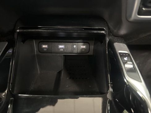 Used 2022 Kia Sorento SX image 33