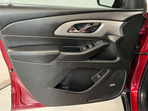 Used 2021 Chevrolet Traverse RS image 15