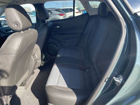 Used 2025 Chevrolet Trax LT image 25