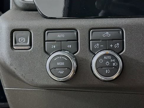 Used 2025 GMC Sierra 1500 Elevation AWD/4WD image 26