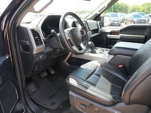 Used 2019 Ford F150 Lariat w/ Trailer Tow Package AWD/4WD image 16