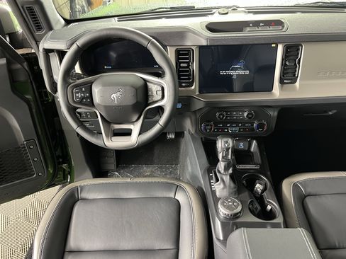 New 2025 Ford Bronco Outer Banks image 12