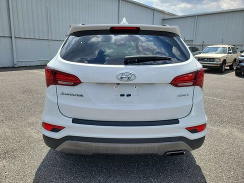 Used 2017 Hyundai Santa Fe Sport w/ 2.4L Tech Package 04 FWD image 9