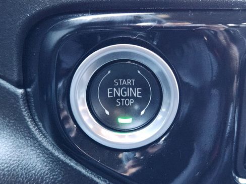 Used 2024 Chevrolet Silverado 1500 High Country w/ High Country Premium Package image 24