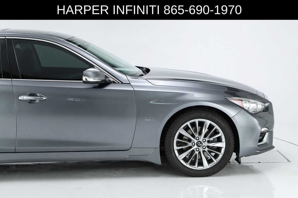 Used 2019 INFINITI Q50 Luxe w/ Essential Package (3.0T Luxe) AWD/4WD image 13