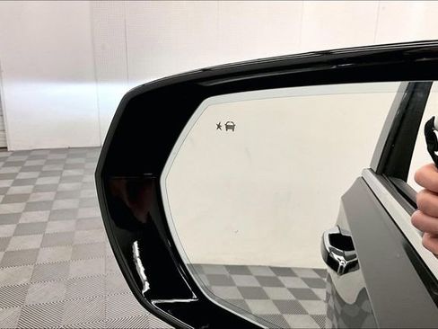 Used 2025 Chevrolet Tahoe High Country w/ Sun And Tow Package image 21