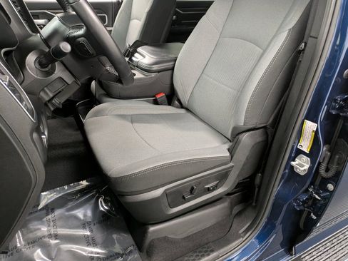 Used 2024 RAM 2500 Big Horn w/ Bed Utility Group image 11