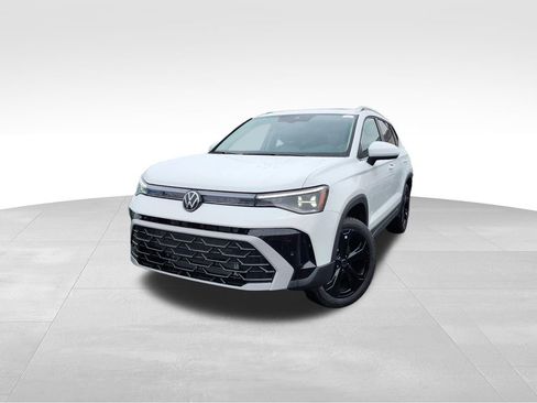 New 2026 Volkswagen Taos SEL AWD/4WD image 3