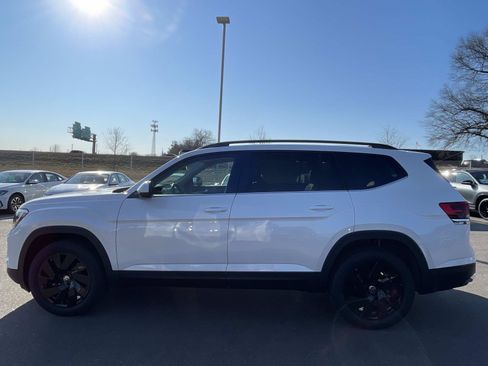 New 2026 Volkswagen Atlas SE FWD image 4