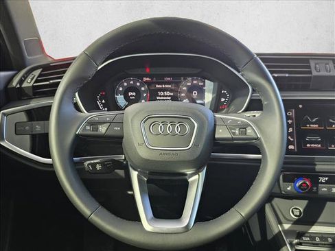 New 2025 Audi Q3 2.0T Premium image 19
