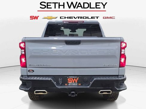 Used 2024 Chevrolet Silverado 1500 Custom Trail Boss AWD/4WD image 6