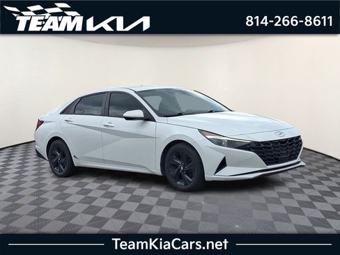 Used 2021 Hyundai Elantra SEL w/ Convenience Package image 1
