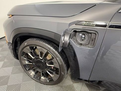 Used 2024 BMW XM image 28