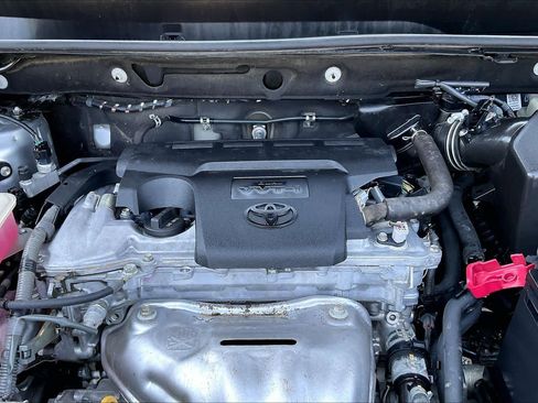 Used 2016 Toyota RAV4 LE FWD image 30
