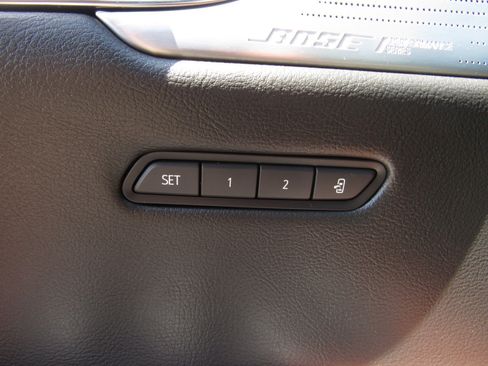 Used 2023 Cadillac XT5 Premium Luxury w/ Technology Package FWD image 23
