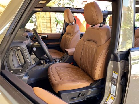 Used 2025 Ford Bronco Outer Banks image 15