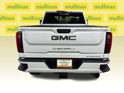New 2026 GMC Sierra 2500 Denali Ultimate AWD/4WD image 17
