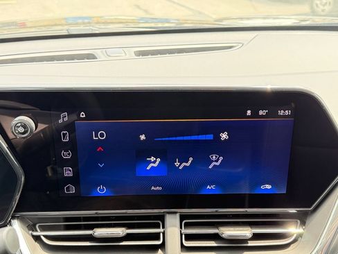 New 2026 Chevrolet Trax ACTIV w/ Sunroof Package FWD image 16