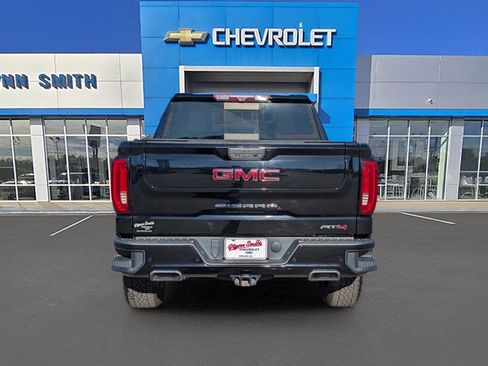 Used 2020 GMC Sierra 1500 AT4 w/ AT4 Premium Package image 9