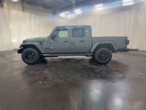 New 2026 Jeep Gladiator Sport image 6