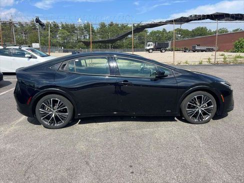 Certified 2024 Toyota Prius XLE AWD/4WD image 5