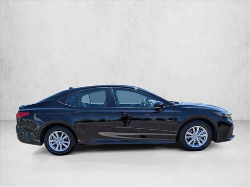 Certified 2025 Toyota Camry LE FWD image 4