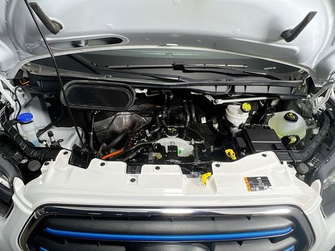 Used 2023 Ford E-Transit Base image 28