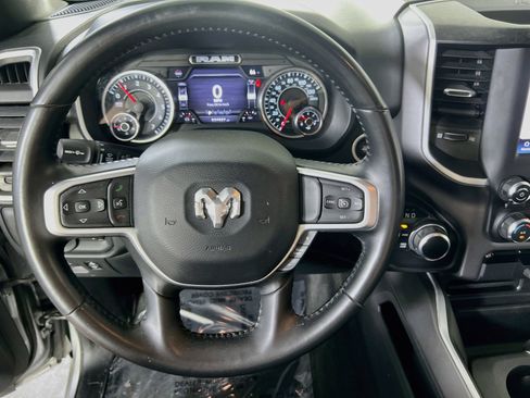 Used 2022 RAM 1500 Big Horn w/ Night Edition AWD/4WD image 11