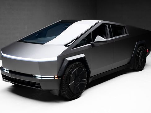 Used 2025 Tesla Cybertruck Cyberbeast AWD/4WD image 5
