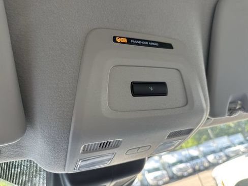 New 2026 Ford Transit 250 148 Medium Roof w/ Load Area Protection Package RWD image 32