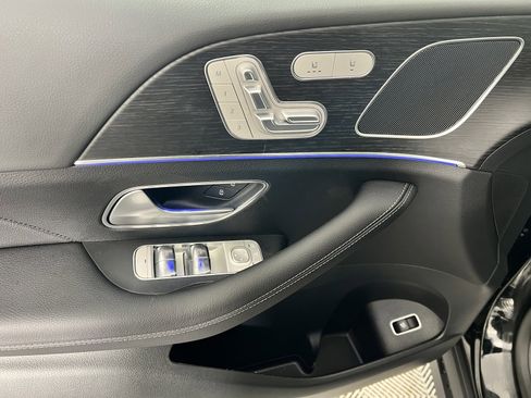 Used 2025 Mercedes-Benz GLE 350 4MATIC image 19