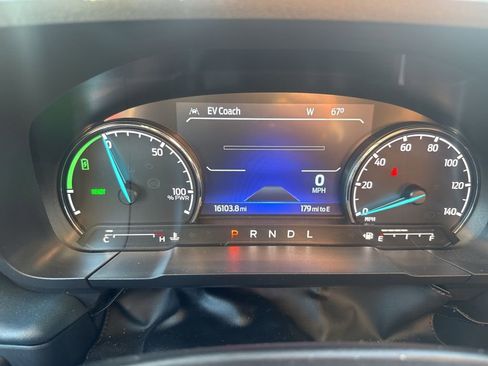 Used 2024 Ford Maverick Lariat FWD image 9