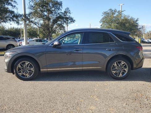 Used 2022 Genesis GV70 2.5T w/ Advanced Package image 4