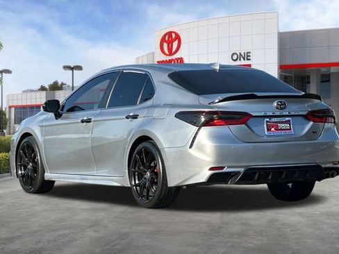 Certified 2021 Toyota Camry SE image 6