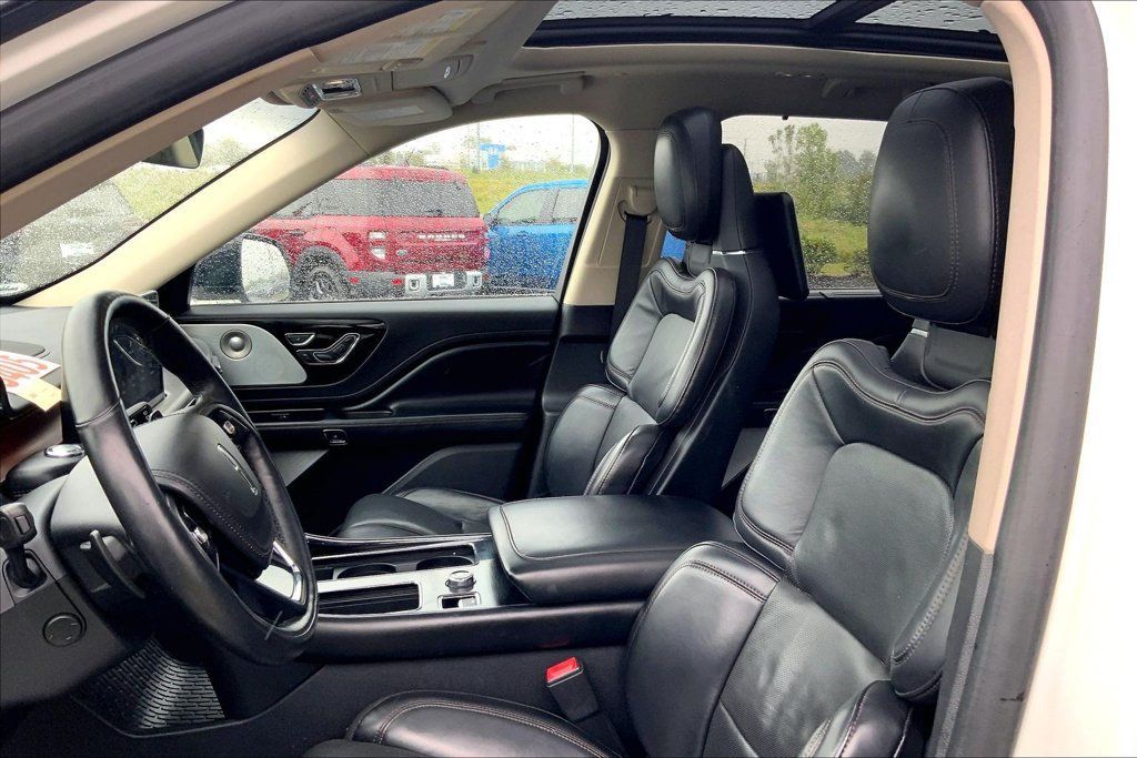Used 2020 Lincoln Aviator Grand Touring w/ Equipment Group 301A AWD/4WD image 9