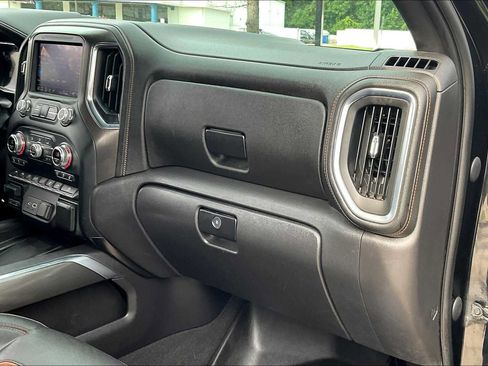 Used 2021 GMC Sierra 1500 AT4 w/ AT4 Value Package AWD/4WD image 18