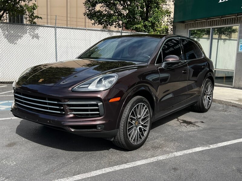 Used 2020 Porsche Cayenne AWD/4WD image 3
