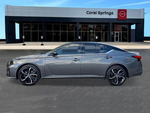 New 2026 Nissan Altima 2.5 SR FWD image 2