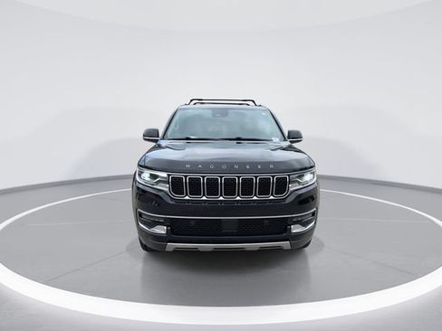Used 2022 Jeep Wagoneer Series III w/ Premium Group I AWD/4WD image 1