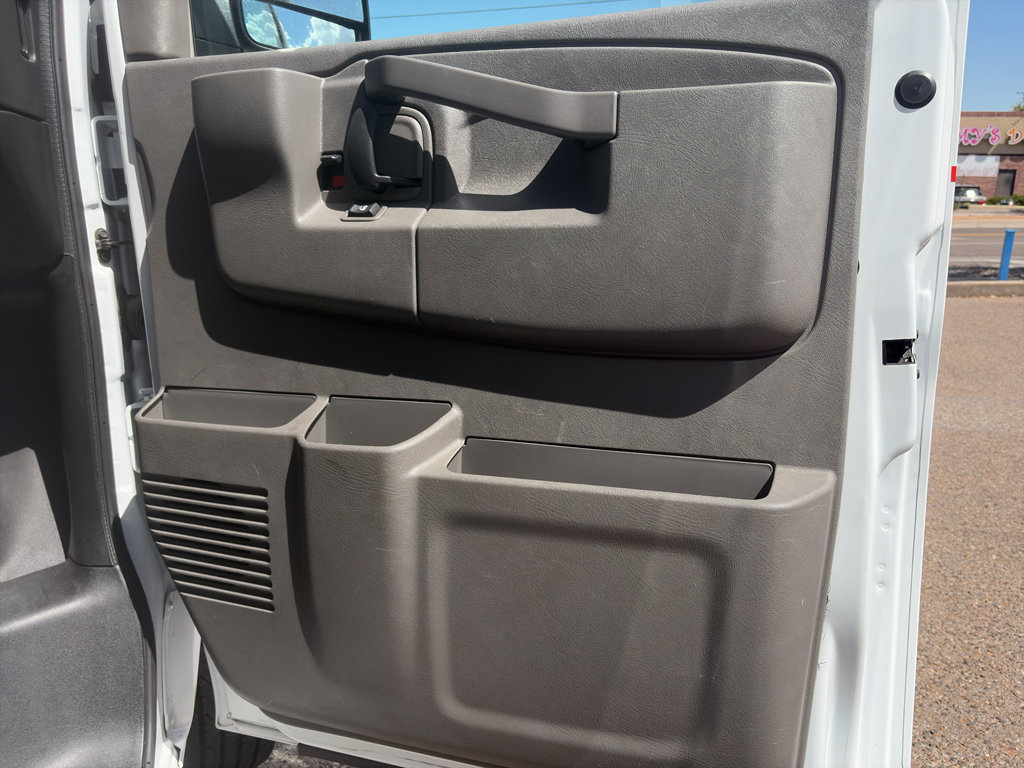 Used 2025 GMC Savana 2500 w/ Driver Convenience Package RWD image 19
