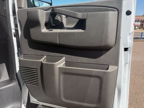 Used 2025 GMC Savana 2500 w/ Driver Convenience Package RWD image 19