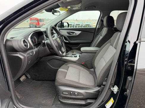 Used 2025 Chevrolet Blazer LT image 13