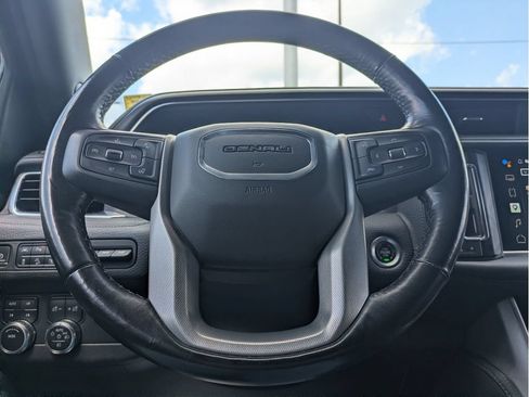 Used 2022 GMC Yukon XL Denali AWD/4WD image 20
