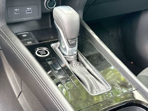 Used 2024 Nissan Kicks SV image 21